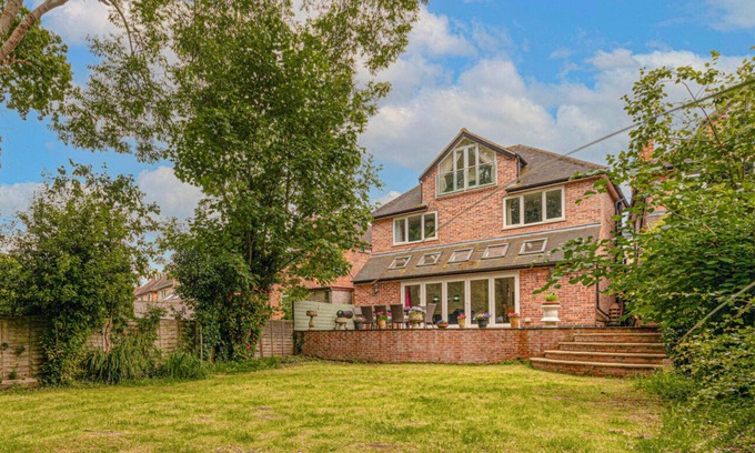 Bramcote House | Wollaton House Summar