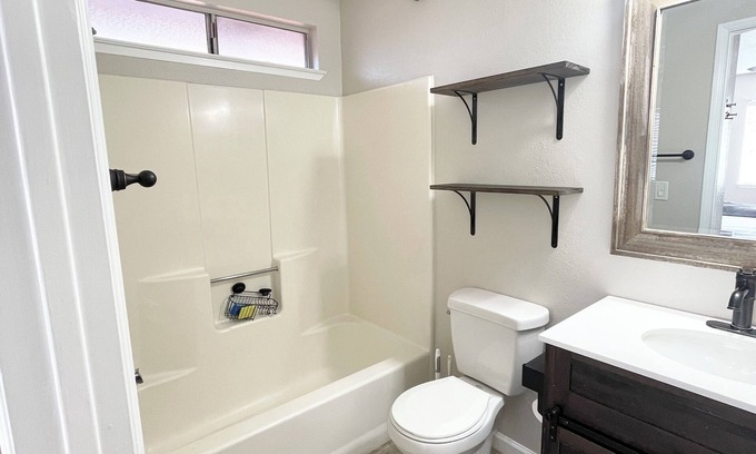 Visalia House | Wonderful 3-bedroom house with AC in charming Visalia