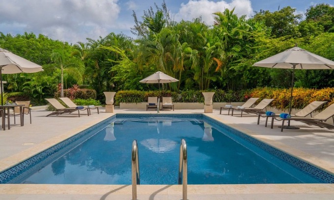 Gibbs Bay House | Wonderful 4 bedroom holiday house with private pool near the beach
