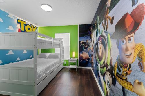 Crystal Cove House | Wonderful 4BD Home Toy Story and Mickey Room with Pool