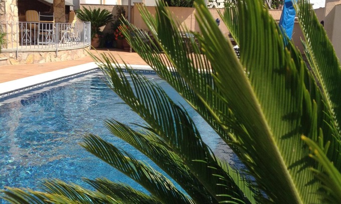 Empuriabrava House | Wonderful and cosy holiday home with pool