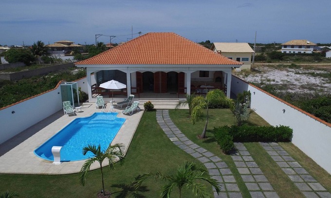 Sao Vicente de Paula Villa | Wonderful beach house with pool