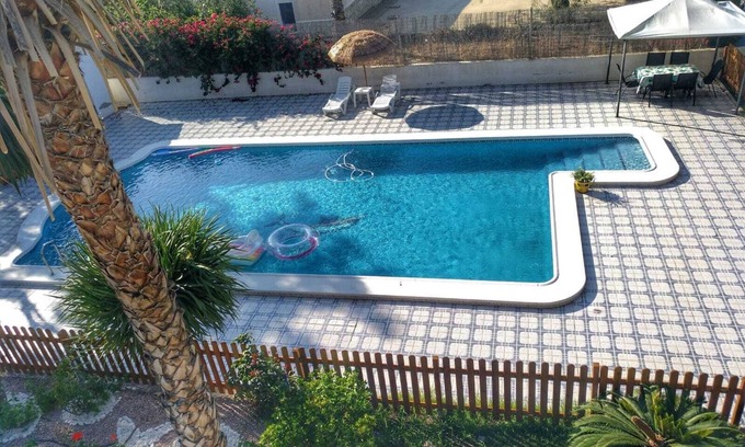 Elche Ski Chalet | Wonderful Country House in the city