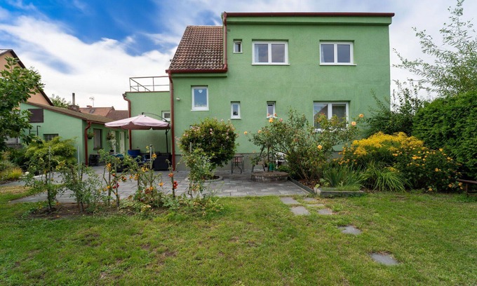 Kolin 2 House | Wonderful private villa for 5 people with WIFI, TV, terrace, pets allowed and parking