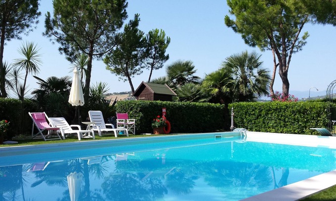 Citta Sant'Angelo Villa | Wonderful detached villa with garden and pool - 90 minutes from Rome