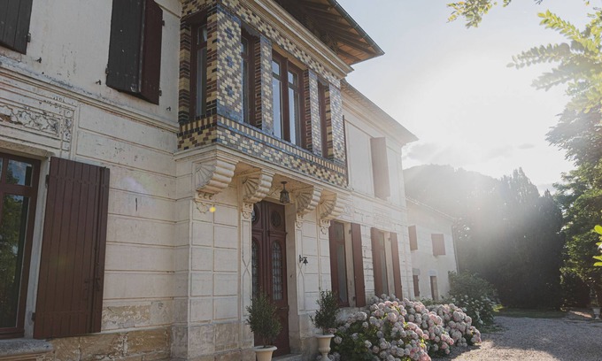 Eynesse House | Wonderful family house near the river