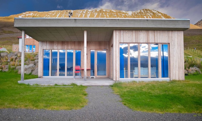 Hauganes House | Wonderful holiday house on the Nollur farm at Eyafjord
