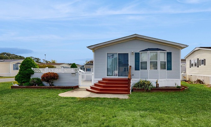 Assateague Pointe House | Wonderful Home w/Enclosed Backyard, Private Washer & Dryer + Shared Pool