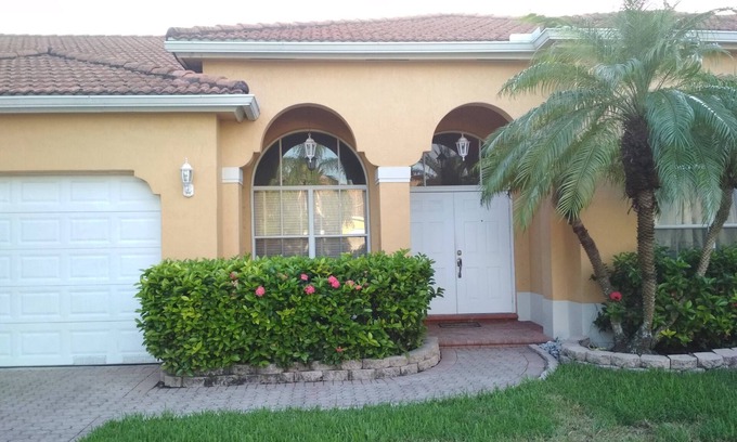The Hammocks House | Wonderful house for your visit to Miami. Newly listed for 6 people. Superhost.