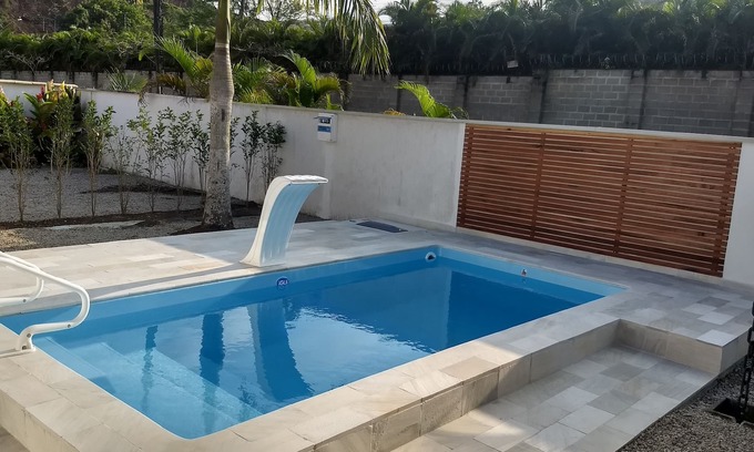 Horto House | Wonderful house with pool in the gated community Ubatuba Country