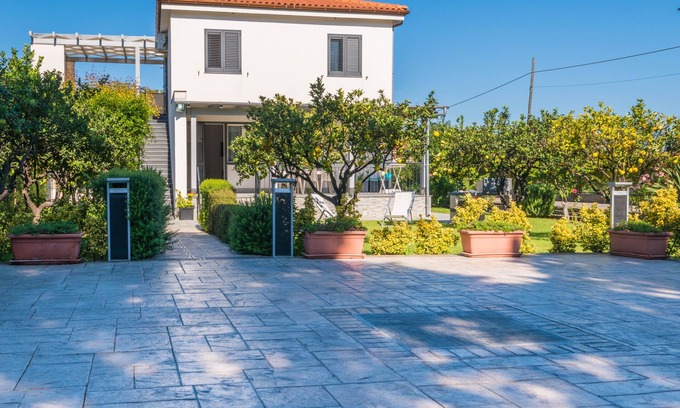 Piane Vecchie Villa | wonderful modern style villa with beautiful orange garden. Sleeps 8