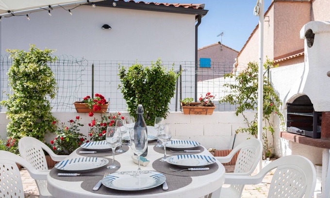 Sainte-Marie-Plage House | Wonderful private villa for 6 people with WIFI, TV, terrace and parking