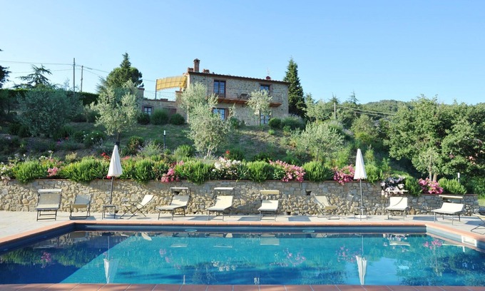 Lisciano Niccone Villa | Wonderful private villa with WIFI, A/C, private pool, TV, terrace, panoramic view, close to Cortona
