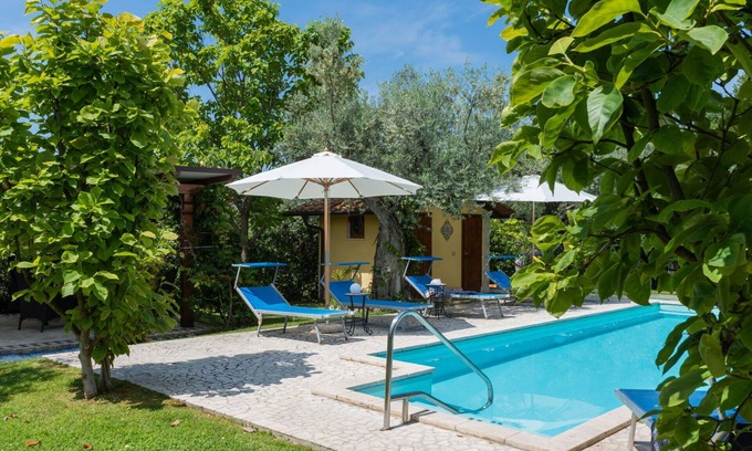 Fara in Sabina House | Wonderful private villa for 6 people with WIFI, private pool, A/C, TV, patio and parking