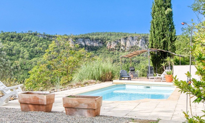 Chateaudouble House | Wonderful private villa for 6 guests with private pool, TV, patio and parking