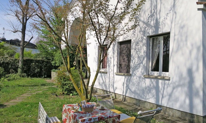 Lisanza House | Wonderful private villa for 4 guests with A/C, WIFI, TV, patio, pets allowed and parking