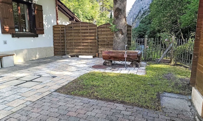 Moutier House | Wonderful private villa for 6 people with WIFI, TV, terrace, pets allowed and parking