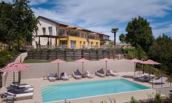 Monteu Roero Villa | Wonderful private villa for 26 people with WIFI, private pool, A/C, patio and parking, close to .