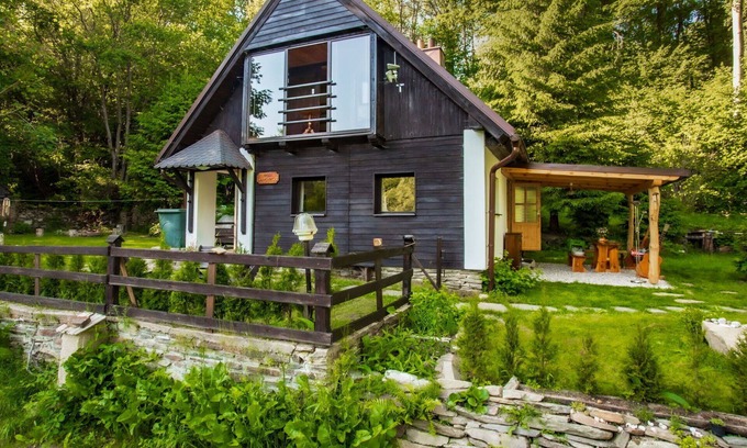 Lipno nad Vltavou Villa | Wonderful private villa for 6 guests with WIFI, TV, patio, pets allowed and panoramic view