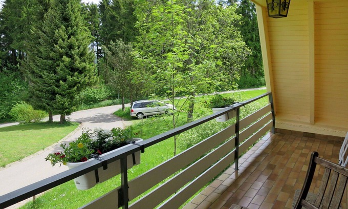 Wilhelmsdorf House | Wonderful private villa for 4 guests with WIFI, TV, terrace, pets allowed and parking