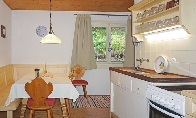 Flirsch House | Wonderful private villa for 7 guests with TV, patio and parking