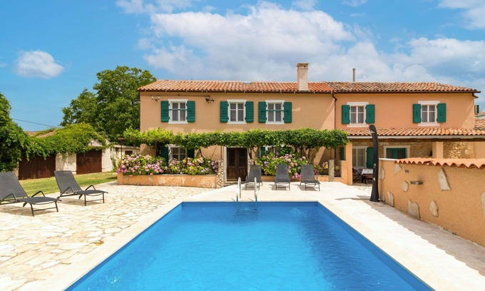 Kozljani House | Wonderful private villa with A/C, private pool, WIFI, TV, terrace, pets allowed and parking