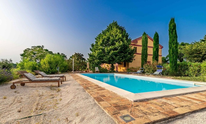 Bettolelle Villa | Wonderful private villa for 12 people with WIFI, private pool, TV, panoramic view and parking
