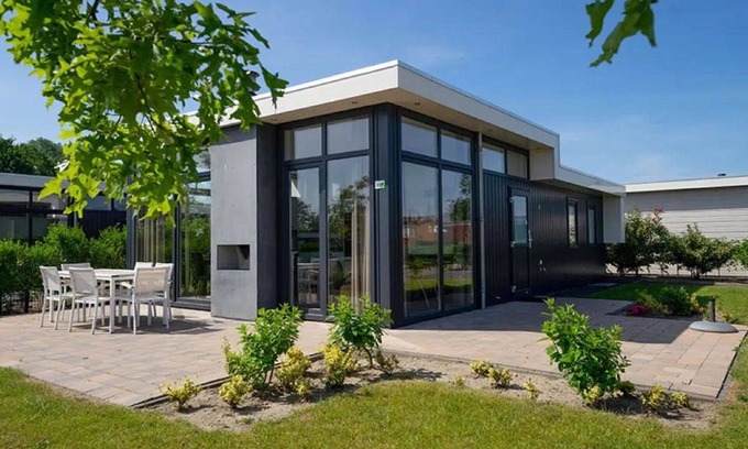 Linden House | Wonderful private villa for 6 guests with WIFI, TV, terrace and parking