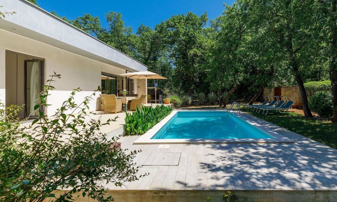 Babici House | Wonderful private villa with A/C, WIFI, private pool, TV, terrace, pets allowed and parking