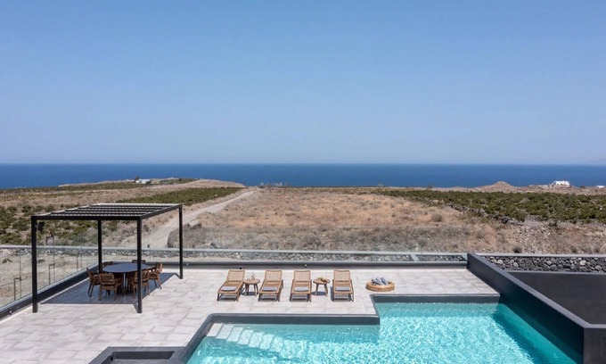 Kamari Villa | Wonderful Santorini Villa | Villa del Faro | Breathtaking Sea Views | Private.