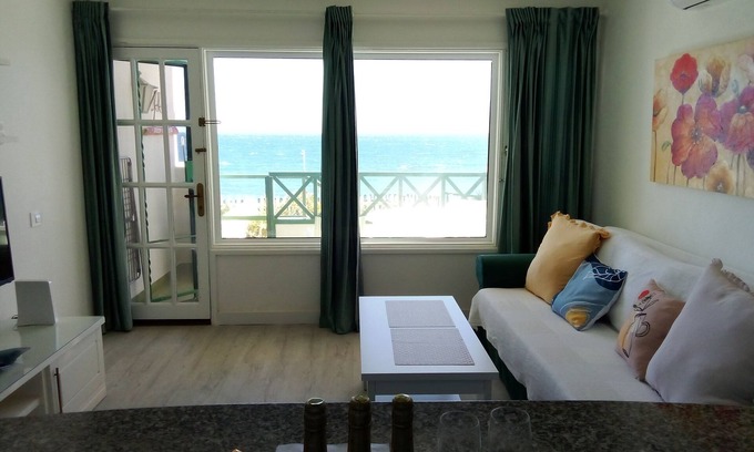 Playa del Aguila House | Wonderful sea View, see how it Feels to Live Right in Front of the Ocean