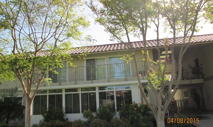 Laguna Hills Condo | WONDERFUL TREEHOUSE LIVING