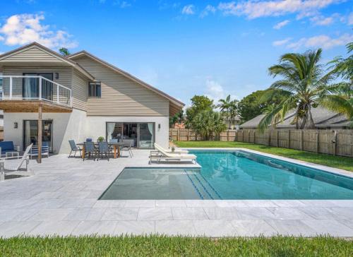 Delray Beach House | Wonderful Tropical Pool House Delray Near Ocean