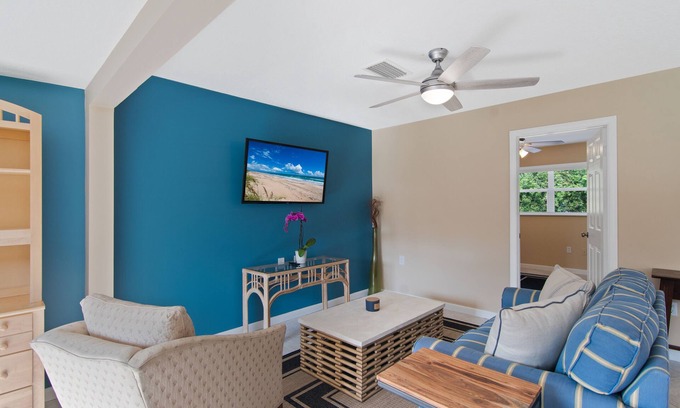 Rock Ridge House | Wonderful vacation rental-5 min to the beach!