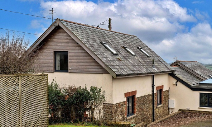 Holsworthy House | Wonderful villa for 7 people with WIFI, TV, terrace, pets allowed and parking