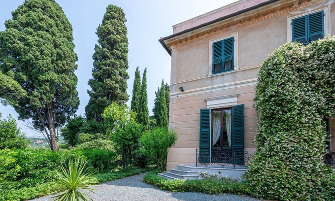 Albisola Superiore Villa | Wonderful villa for 4 people with WIFI, TV, pets allowed and parking