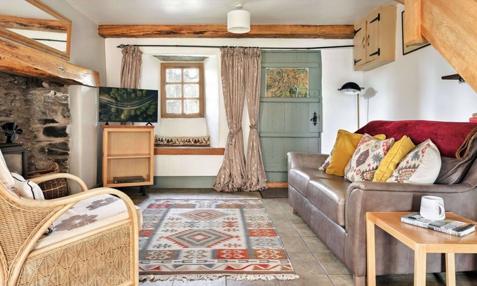 Ulpha House | Wonderful villa for 3 guests with WIFI, pets allowed and parking