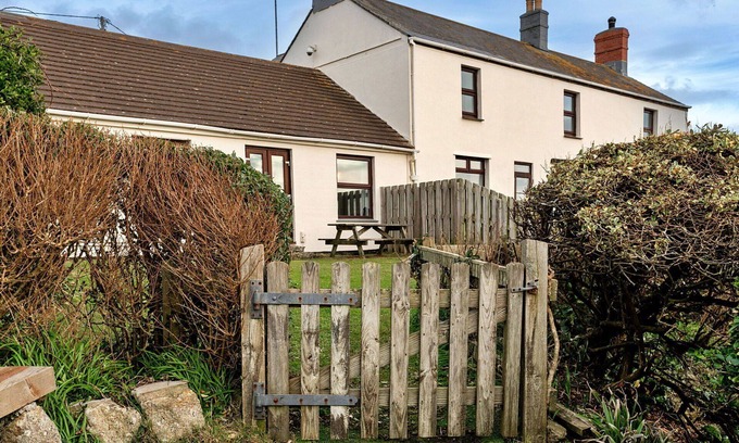 Sennen House | Wonderful villa for 6 people with WIFI, pets allowed and parking