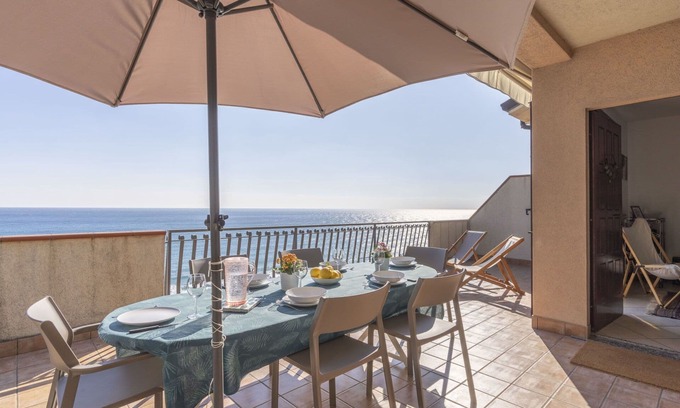 Marina di Andora Villa | Wonderful villa for 9 people with WIFI, terrace, pets allowed and parking