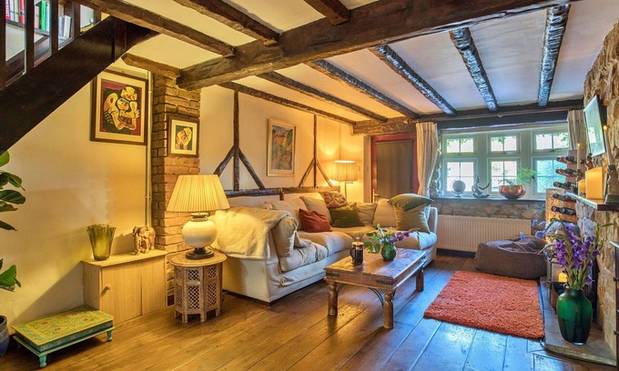 Dormansland House | Wonderful villa for 4 people with WIFI, pets allowed and parking