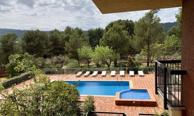 La Llacuna Villa | Wonderful villa in a small town with private pool, close to Barcelona