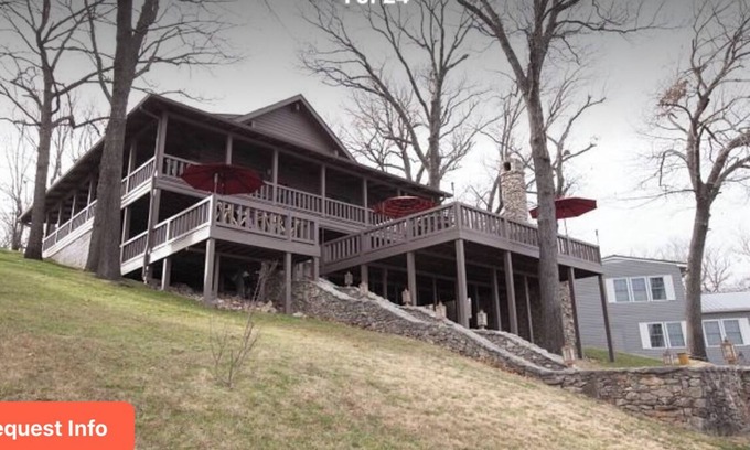 Tia Juana Cabin | Wonderful wood lodge with 200’ lakefront. Dock Well appointed and stocked.