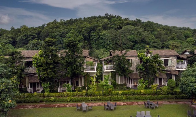 Dhikuli Resort | Wood castle Spa & Resort