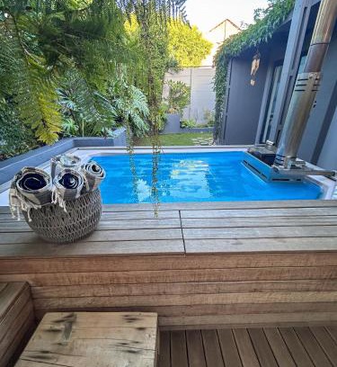 Blouberg Rise House | Wood fired Hot Tub-Relaxing Escape