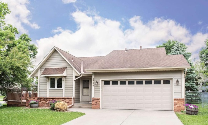Woodbury House | Woodbury Place 4 BR, close St Paul, Stillwater