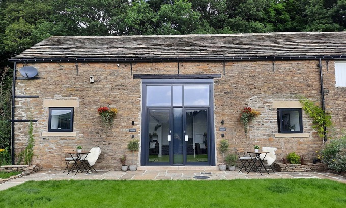 Glossop Cottage | Woodcock Farm - Luxury self-catering cottages