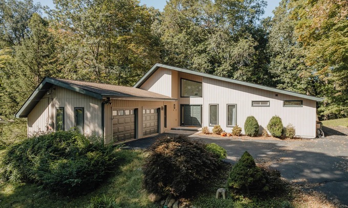 Fairview House | Wooded Rhinebeck-Beacon area Escape w/Outdoor Spa
