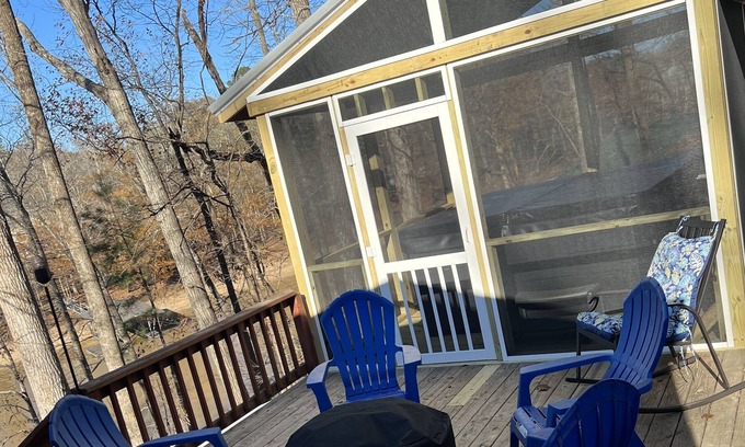 Crane Hill Cottage | Wooded Waters Cottage