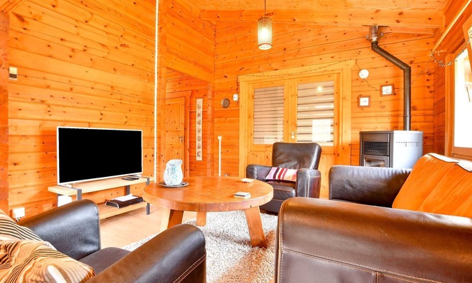 Langstraat House | Wooden Holiday Home in Meijel with Private Garden