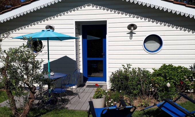 Salleboeuf Cottage | Wooden house Gironde Near Bordeaux, air-conditioned and quiet